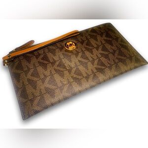 Michael Kors Brown Tan MK Monogram Wristlet Clutch Bag Travel Purse